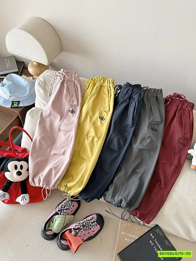 QUẦN BOM THÔ MỀM THÊU CHỮ