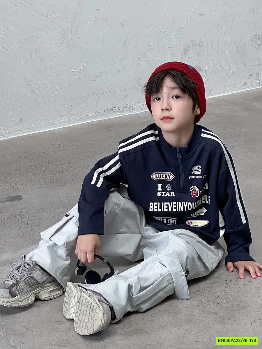 ÁO THỂ THAO KHÓA CỔ 25F153 AMBB