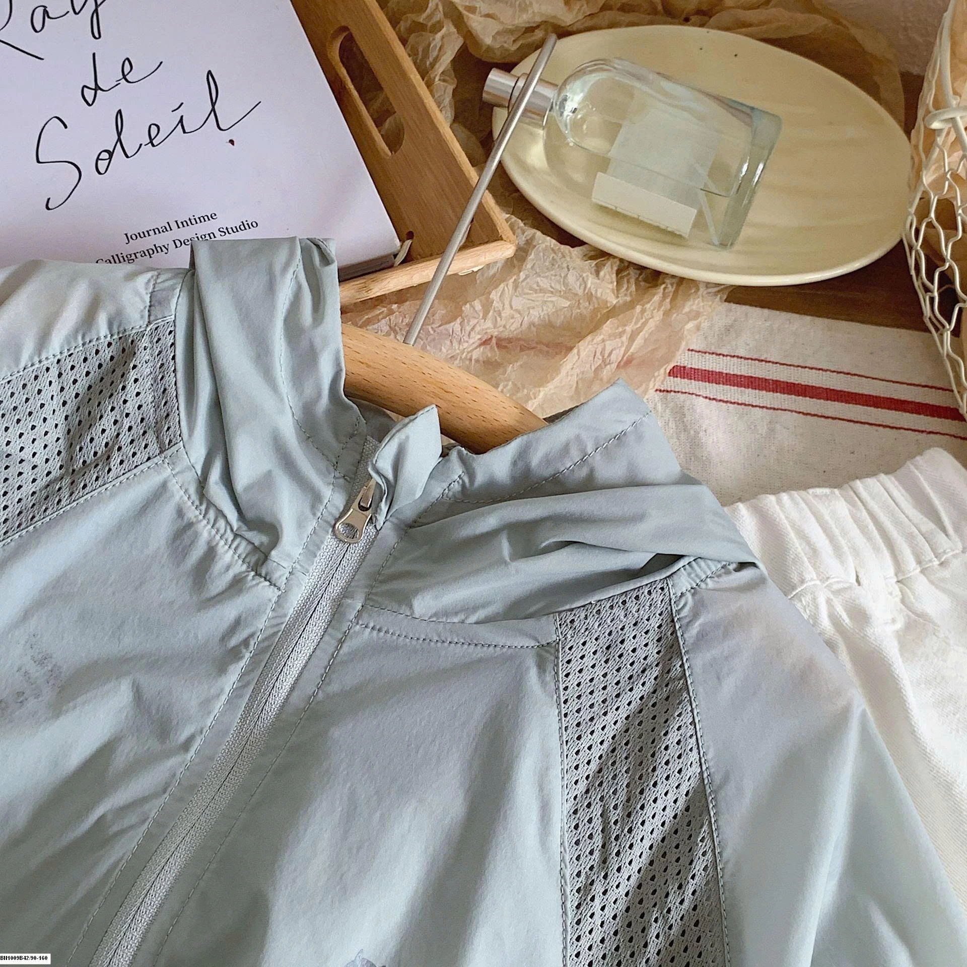 ÁO KHOÁC GIÓ THÔNG HƠI