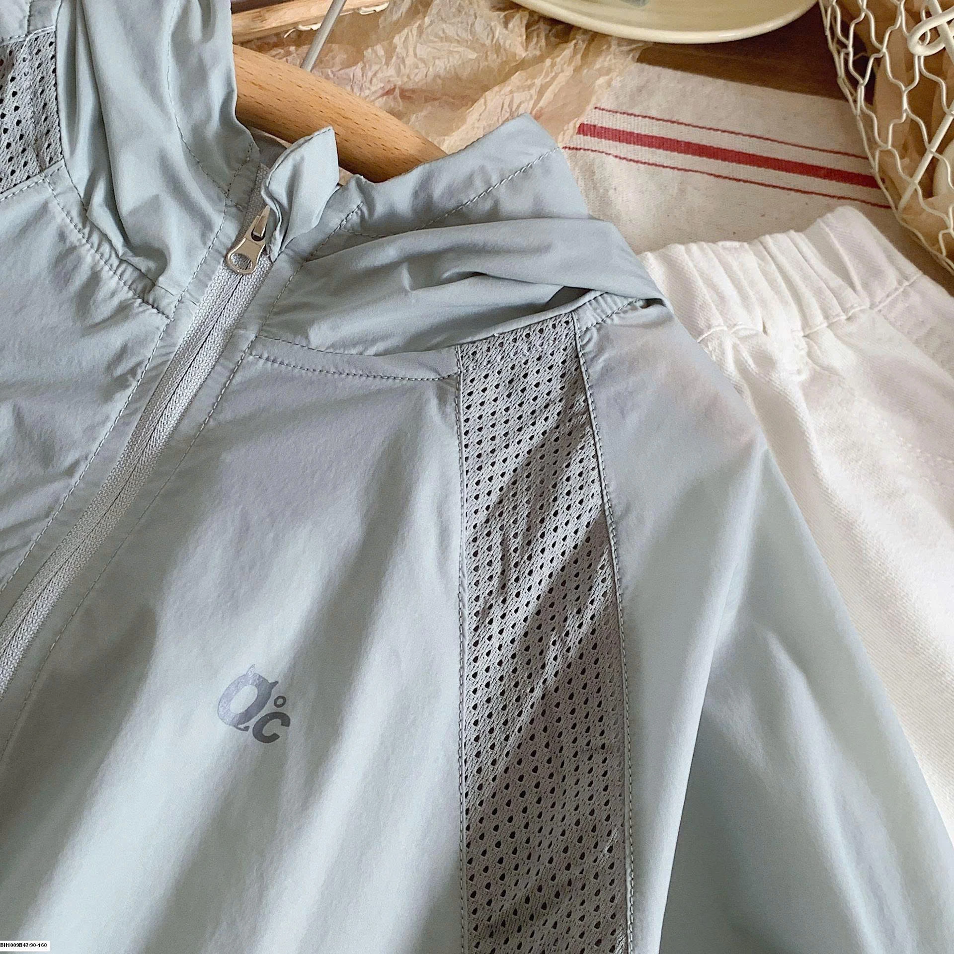 ÁO KHOÁC GIÓ THÔNG HƠI