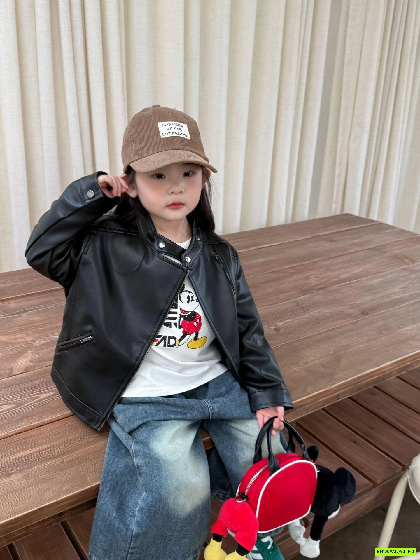 KHOÁC DA KHÓA CHÉO MIX JEANS ỐNG RỘNG