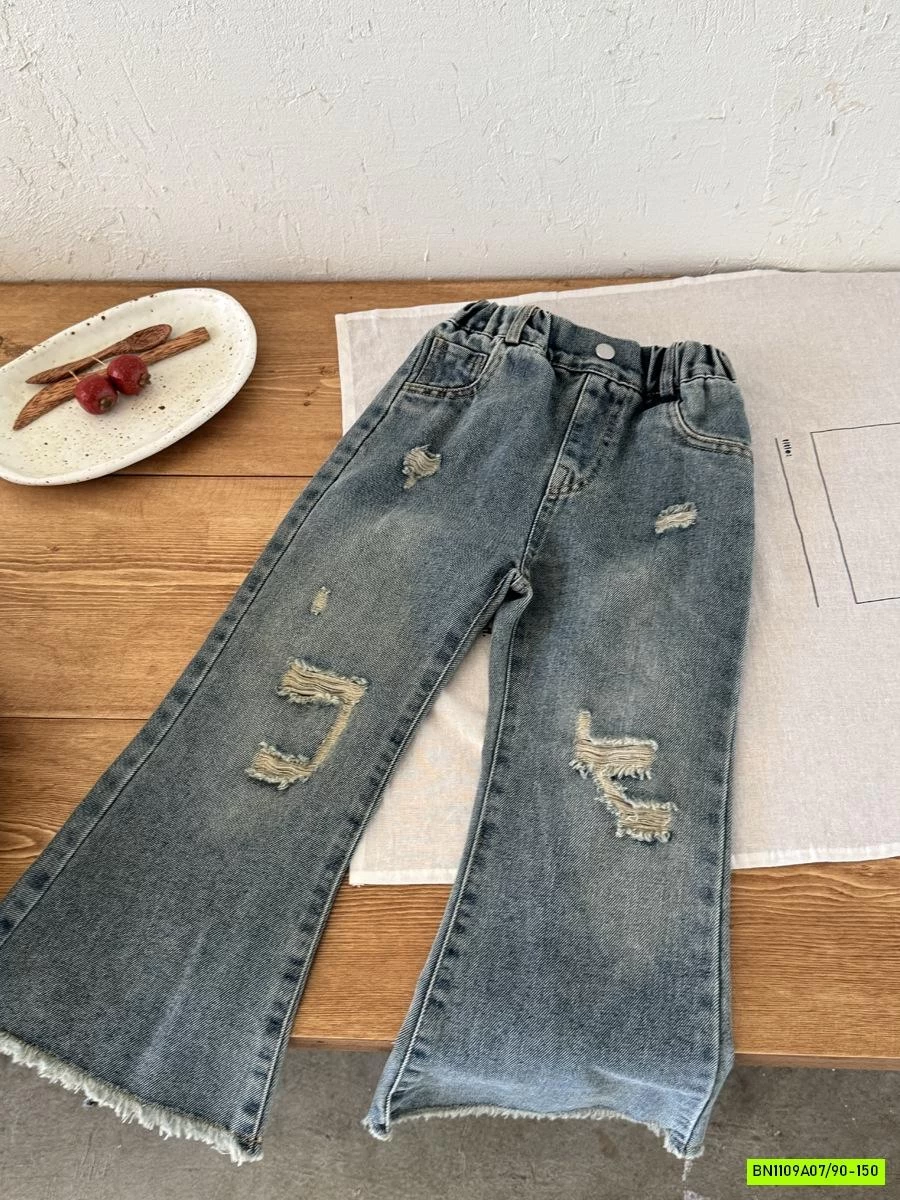 JEANS LOE RÁCH CÁ TÍNH