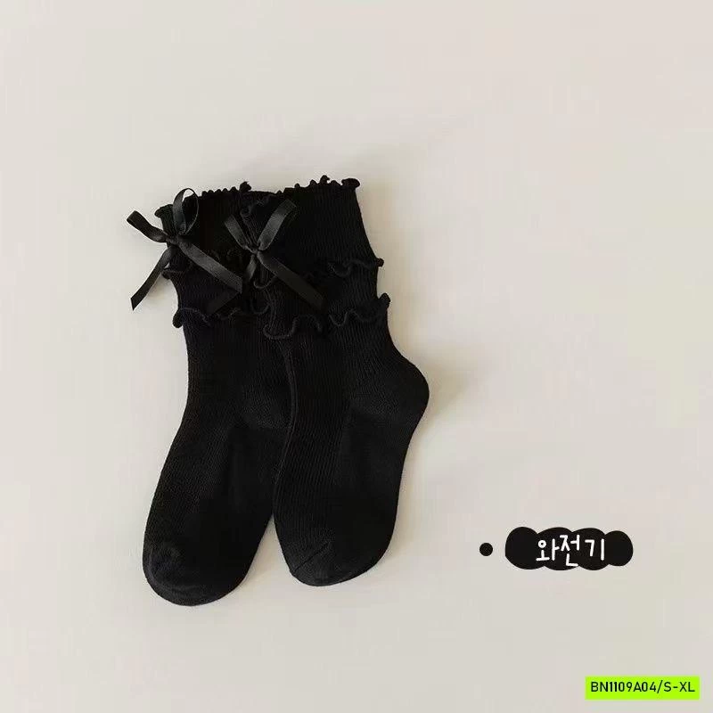 TẤT CAO CỔ VIỀN BÈO GẮN NƠ BÉ GÁI