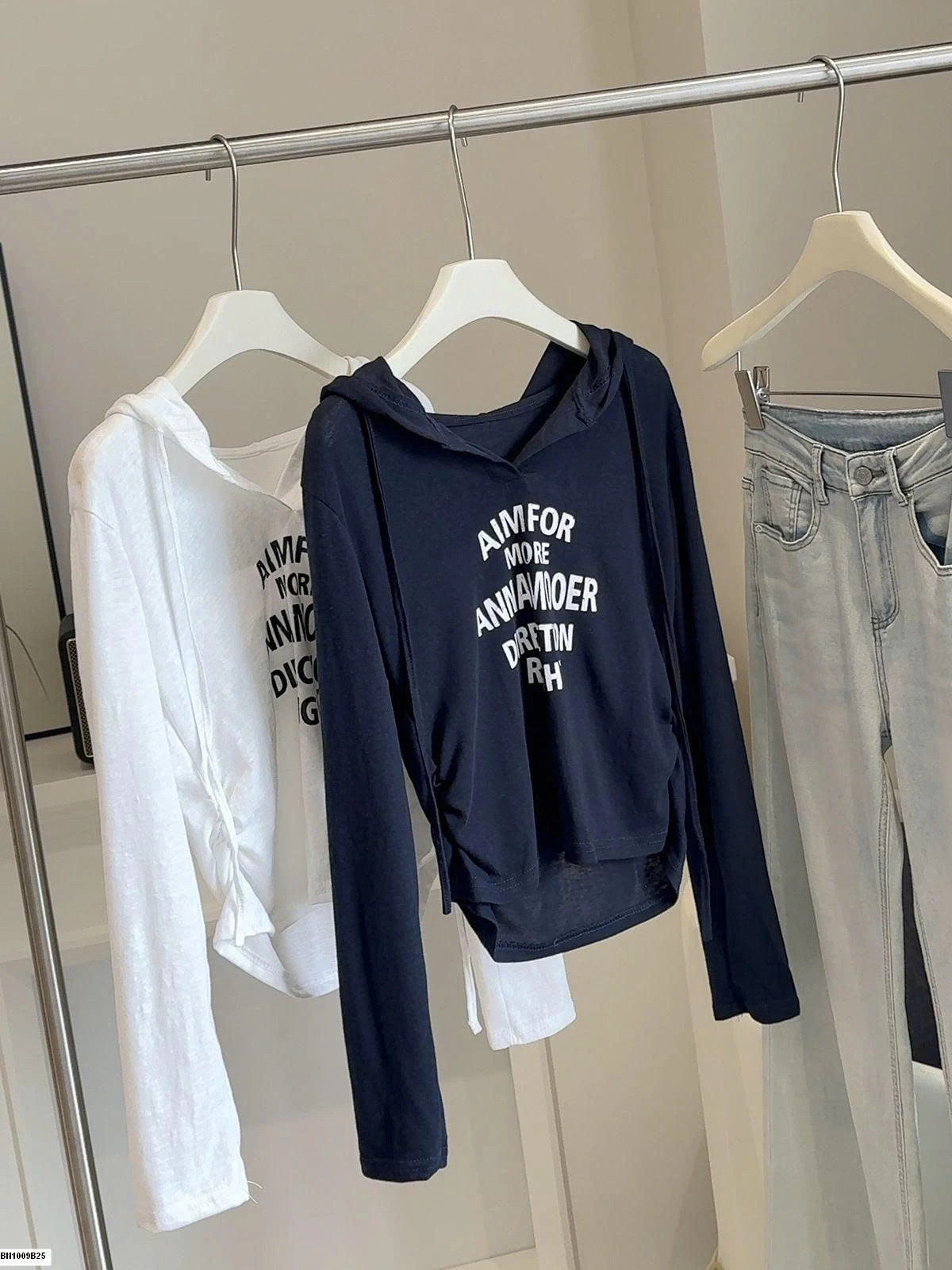 ÁO CHỮ DÀI TAY LIỀN MŨ RÚT EO