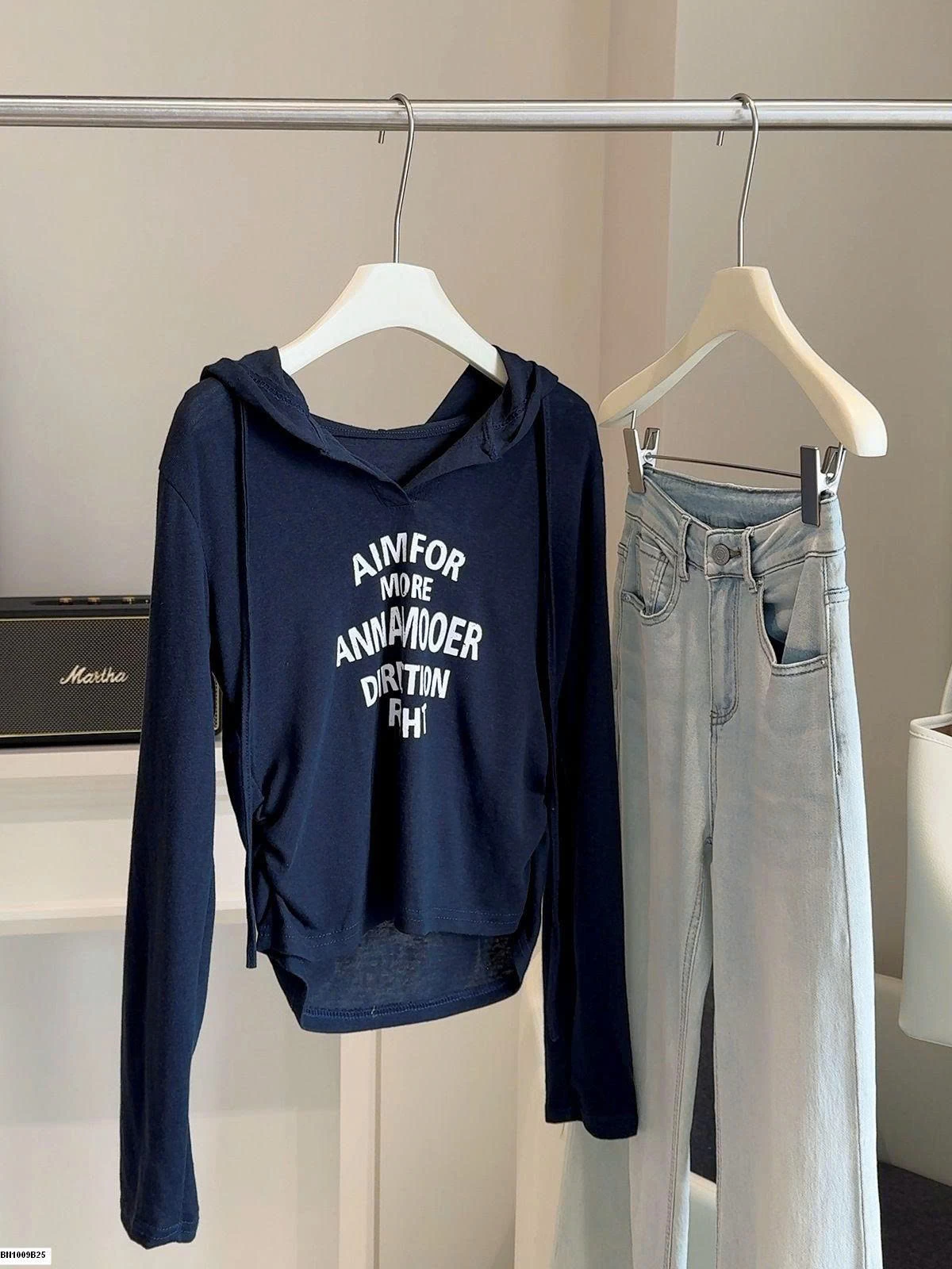 ÁO CHỮ DÀI TAY LIỀN MŨ RÚT EO