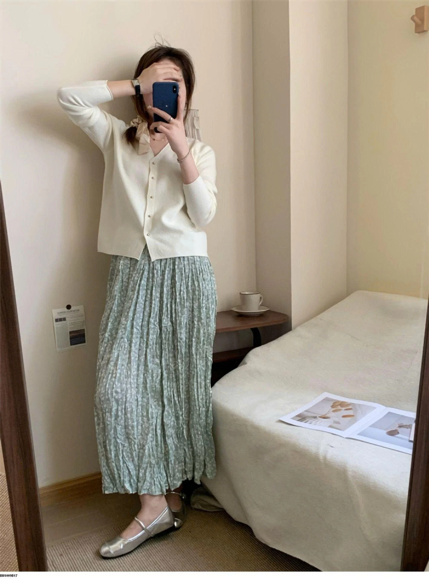 KHOÁC LEN MỎNG CỔ TIM