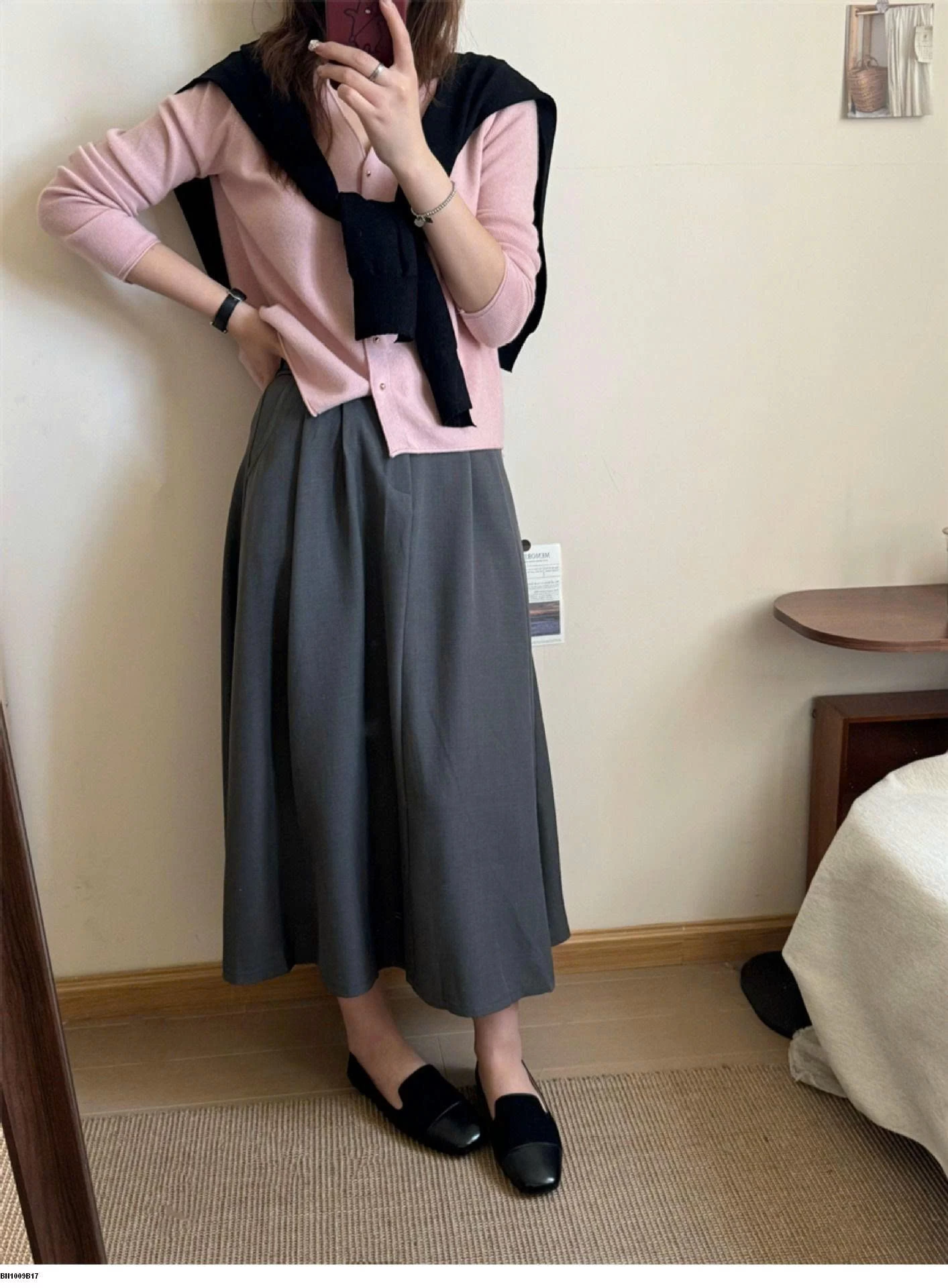 KHOÁC LEN MỎNG CỔ TIM