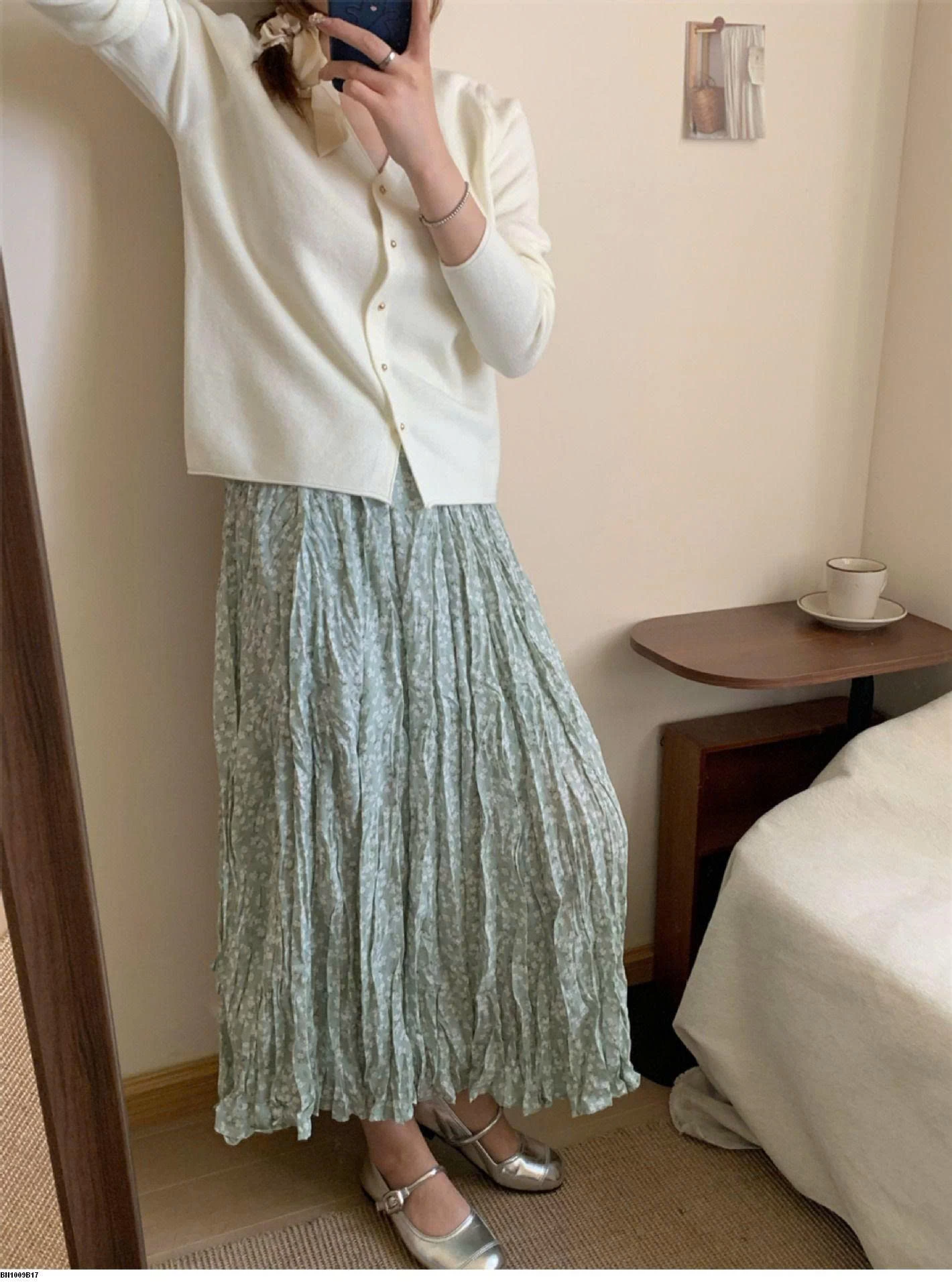 KHOÁC LEN MỎNG CỔ TIM