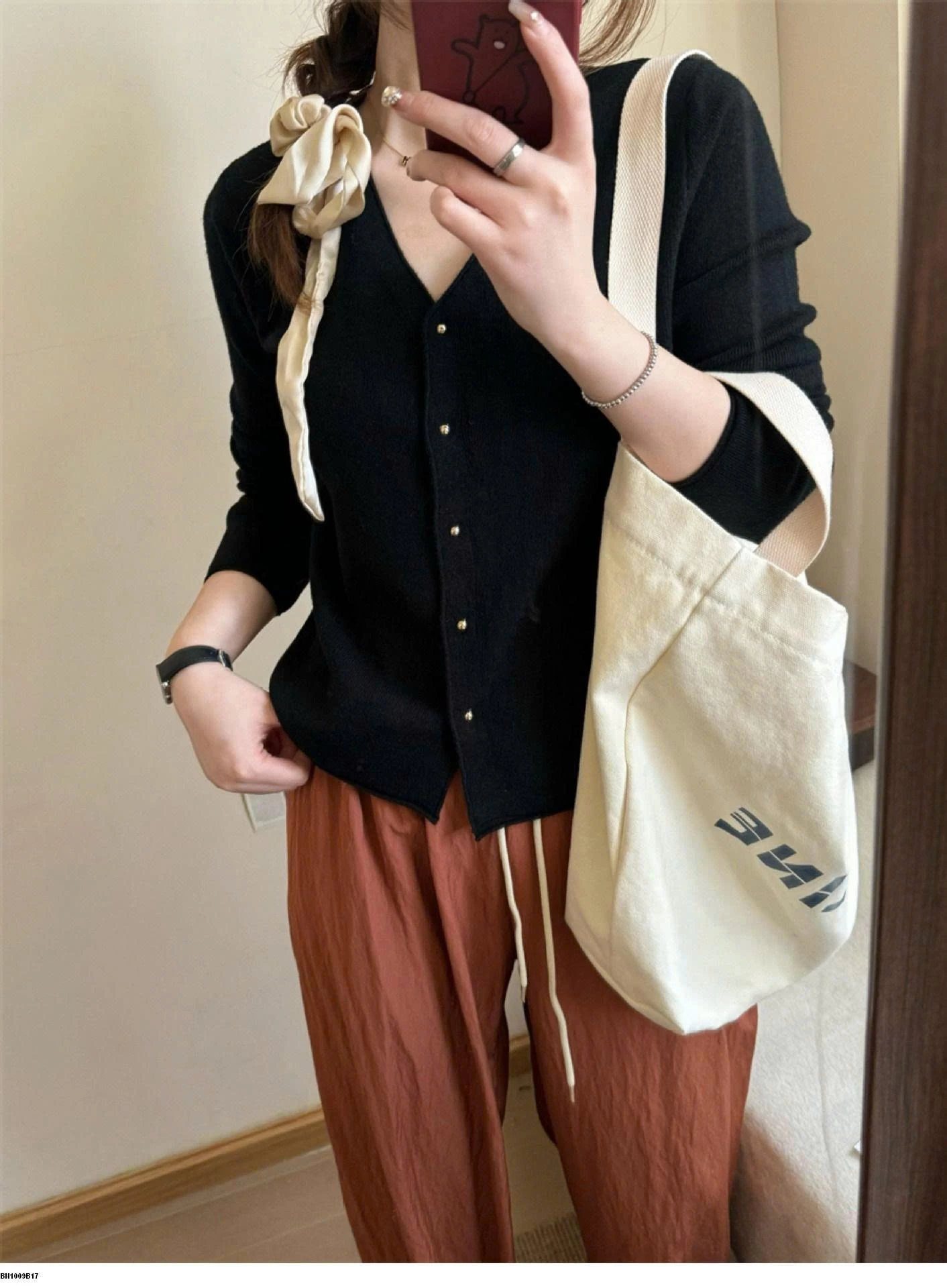 KHOÁC LEN MỎNG CỔ TIM