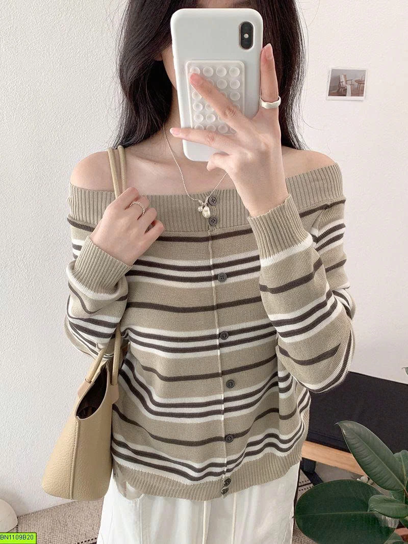 ÁO LEN KẺ NGANG TRỄ VAI