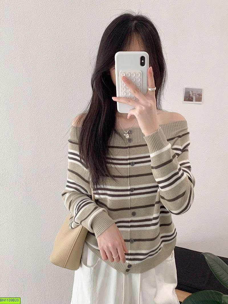 ÁO LEN KẺ NGANG TRỄ VAI