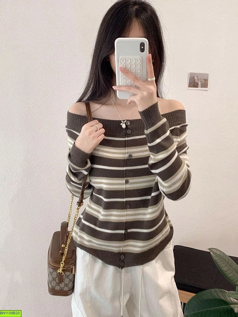 ÁO LEN KẺ NGANG TRỄ VAI