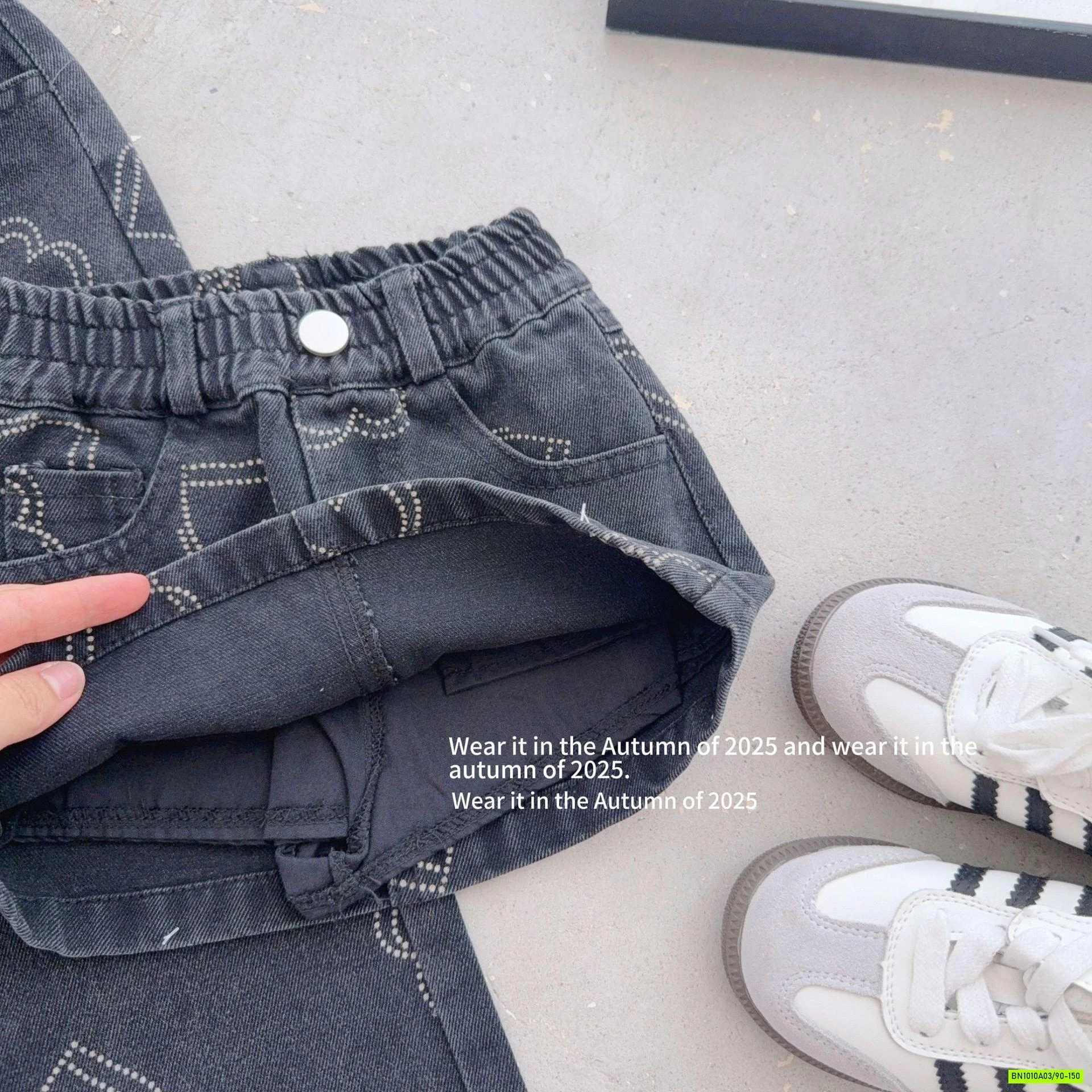 CHÂN VÁY JEANS CHỮ A ĐÍNH TRÁI TIM T&QKIDS