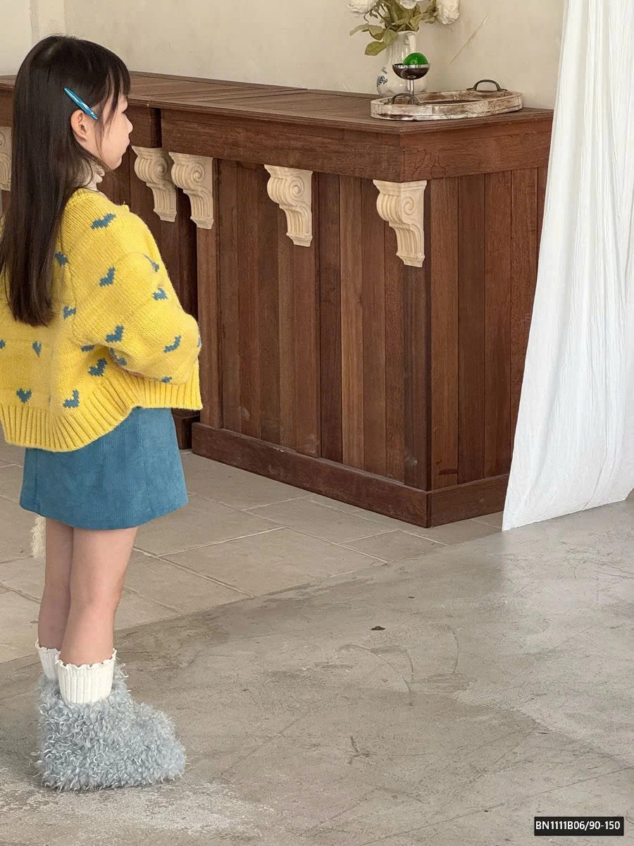 ÁO KHOÁC LEN VÀNG TRÁI TIM