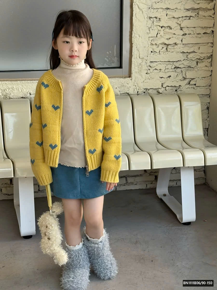 ÁO KHOÁC LEN VÀNG TRÁI TIM