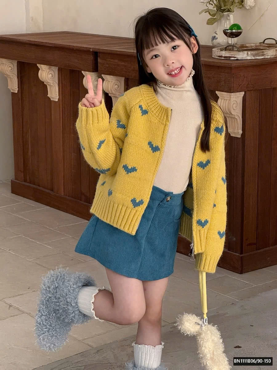 ÁO KHOÁC LEN VÀNG TRÁI TIM