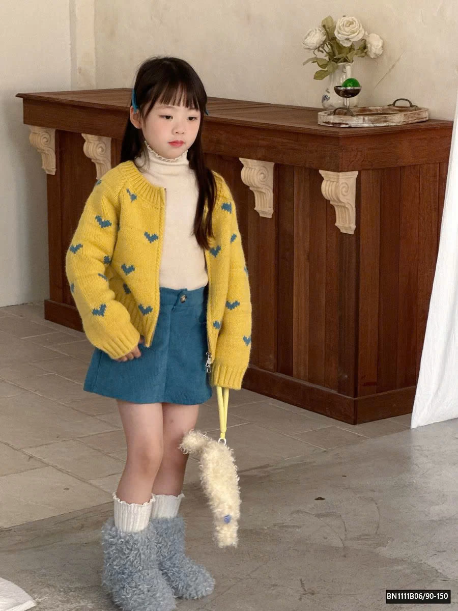 ÁO KHOÁC LEN VÀNG TRÁI TIM