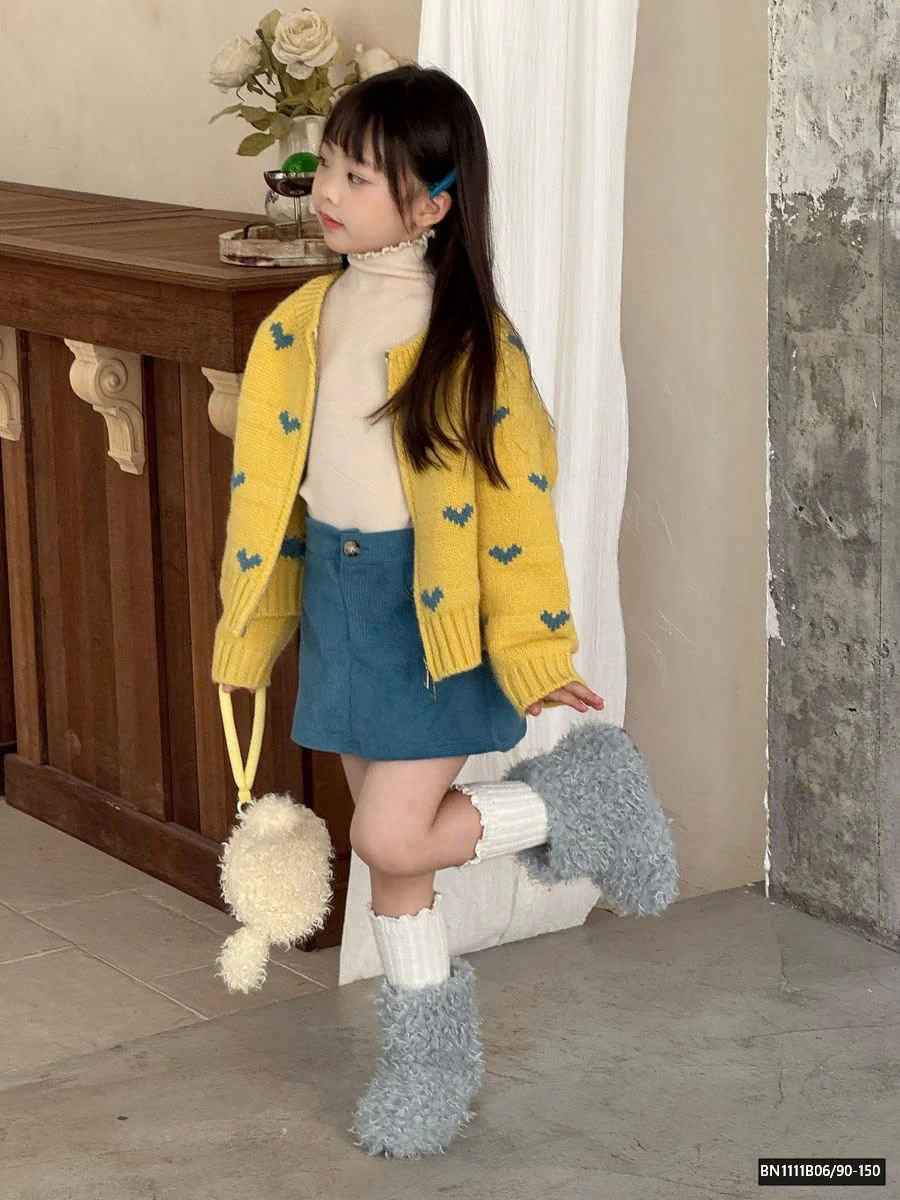 ÁO KHOÁC LEN VÀNG TRÁI TIM