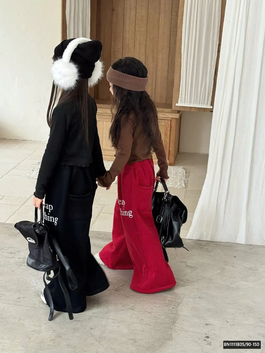 QUẦN NỈ DÁNG RỘNG IN CHỮ