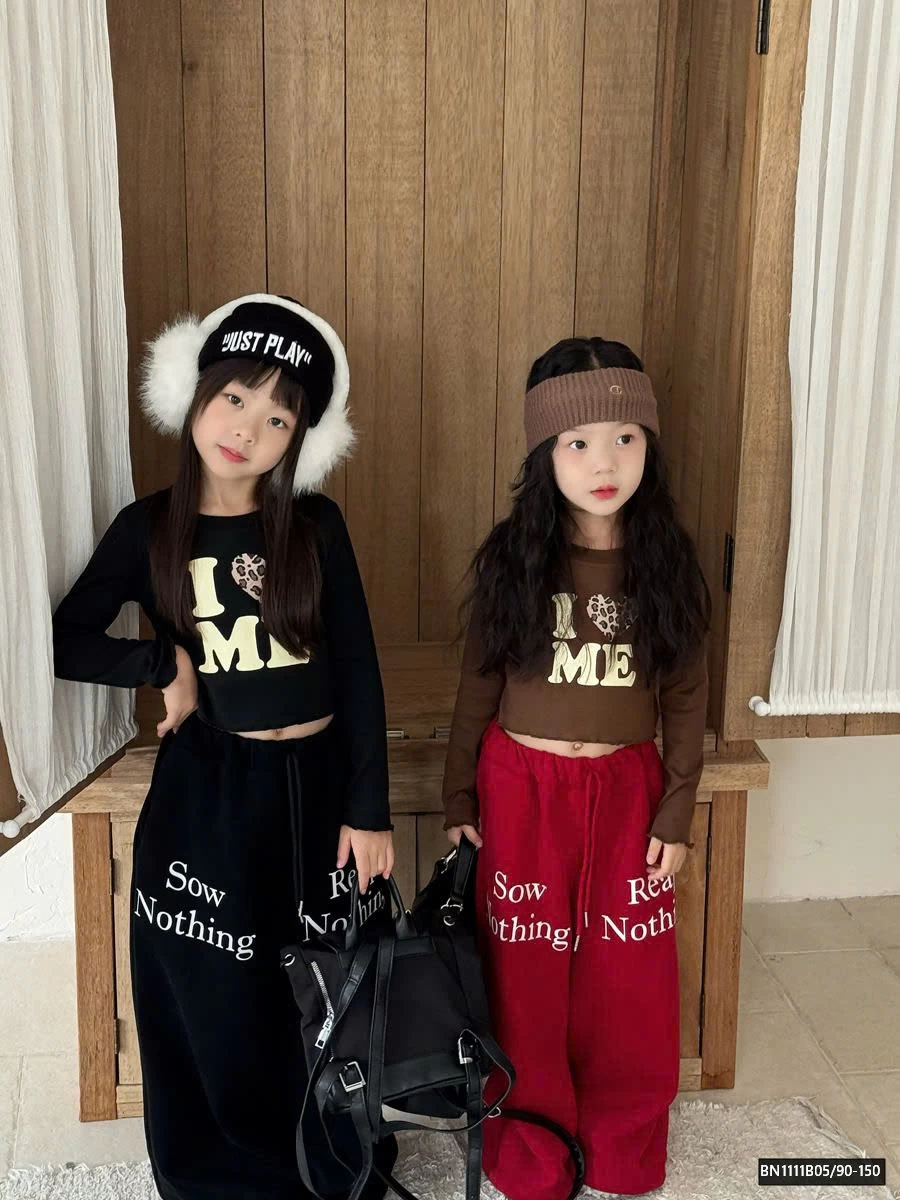 QUẦN NỈ DÁNG RỘNG IN CHỮ