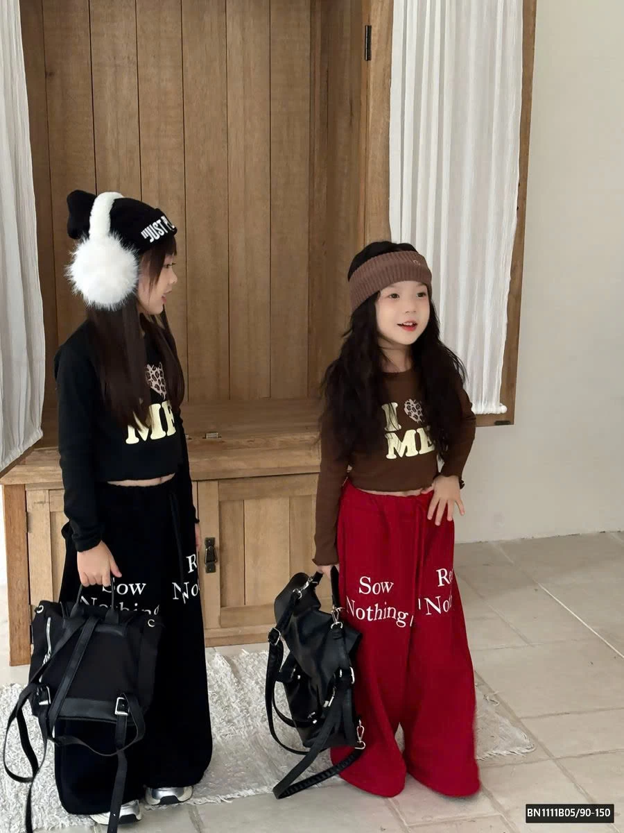 QUẦN NỈ DÁNG RỘNG IN CHỮ