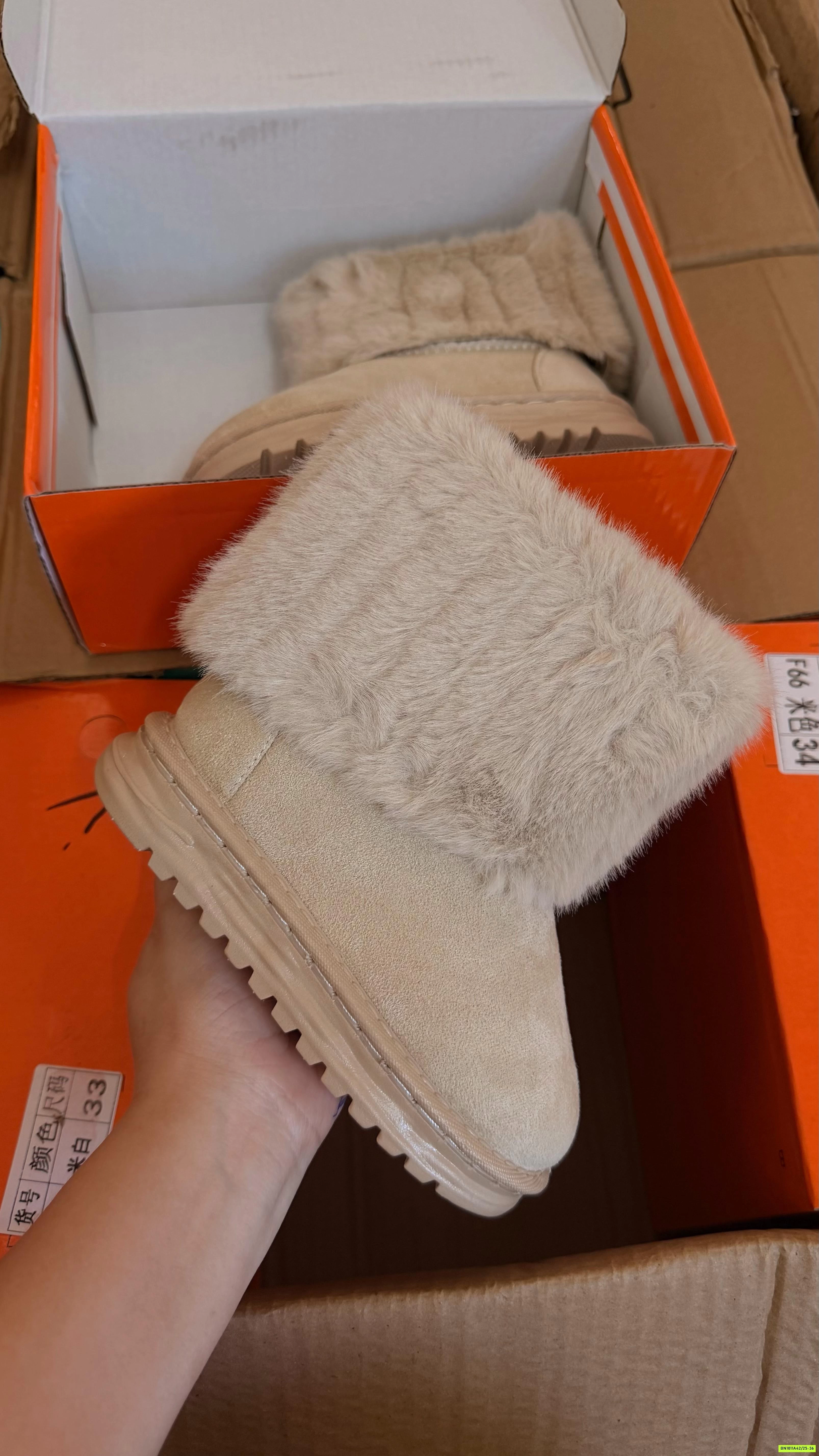 BOOT NHUNG CỔ LÔNG