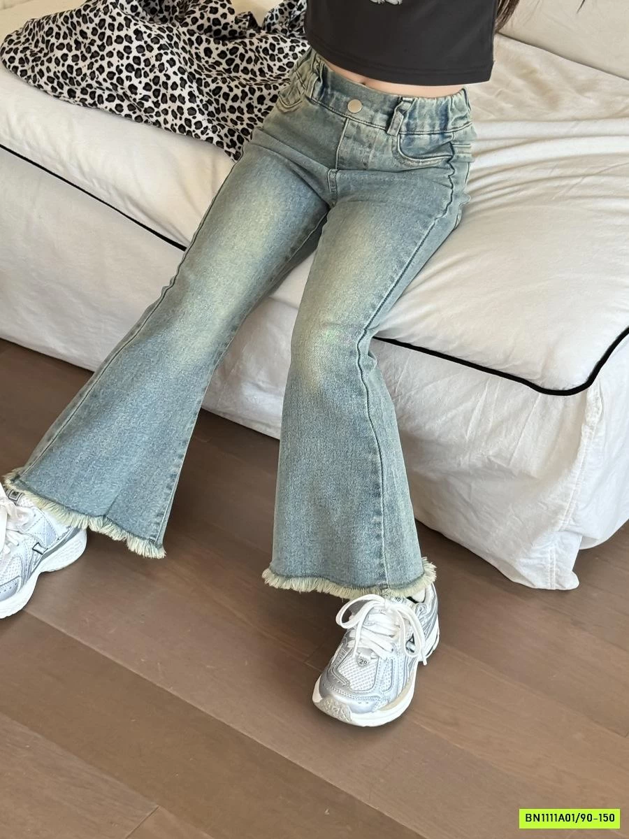 JEANS LOE TUA GẤU CẠP CHUN