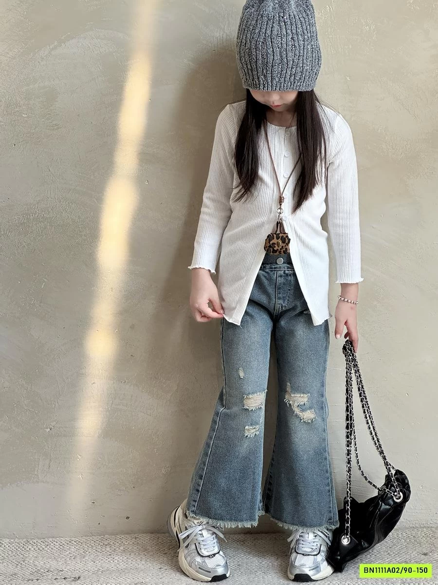 JEANS LOE TỦ GẤU RÁCH GỐI