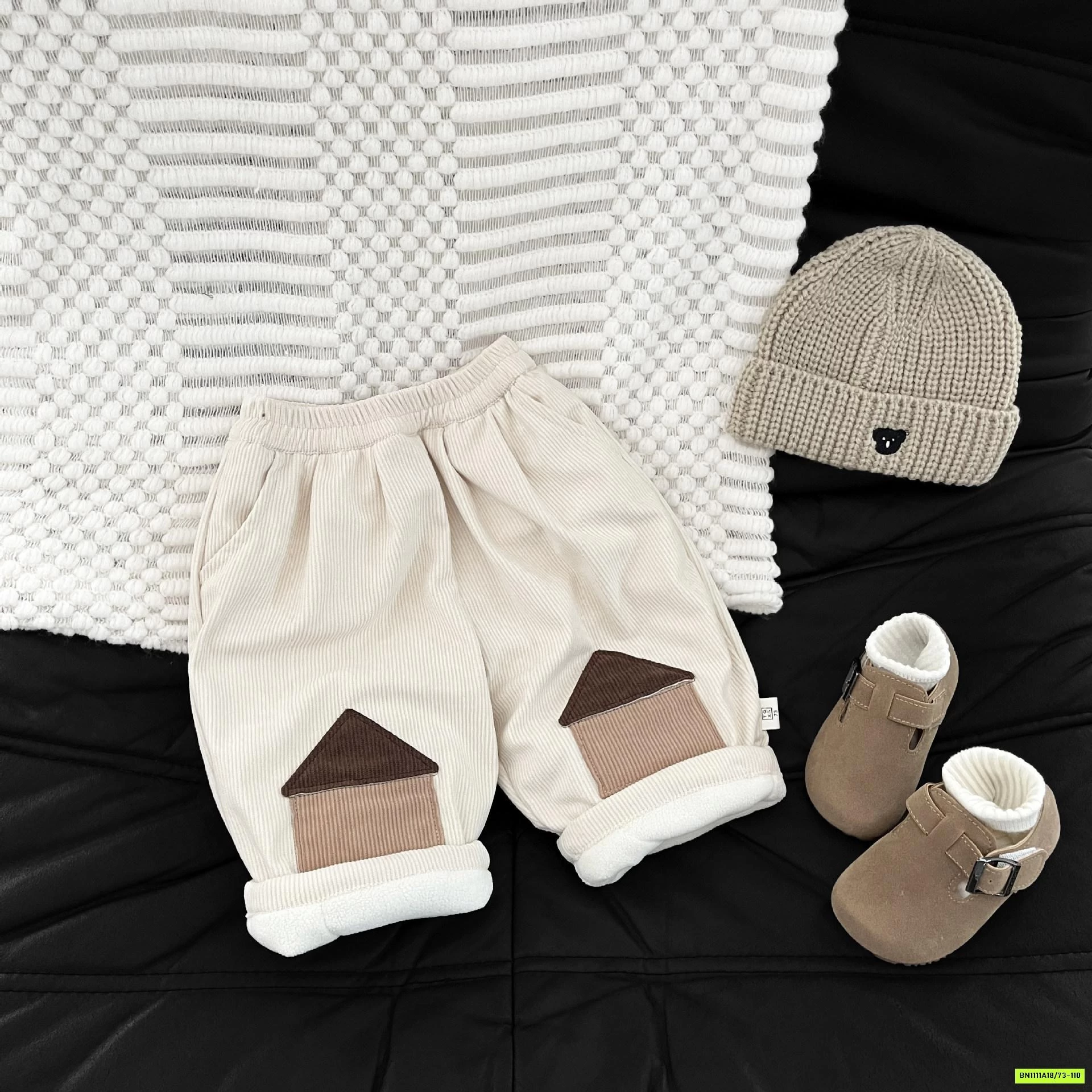 KHOÁC TAI THỎ LÓT LÔNG CỪU