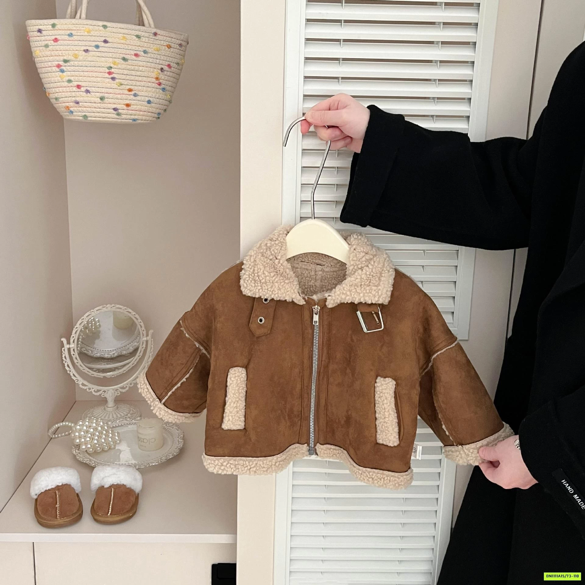 KHOÁC DA LỘN LÔNG CỪU SZ NHÍ