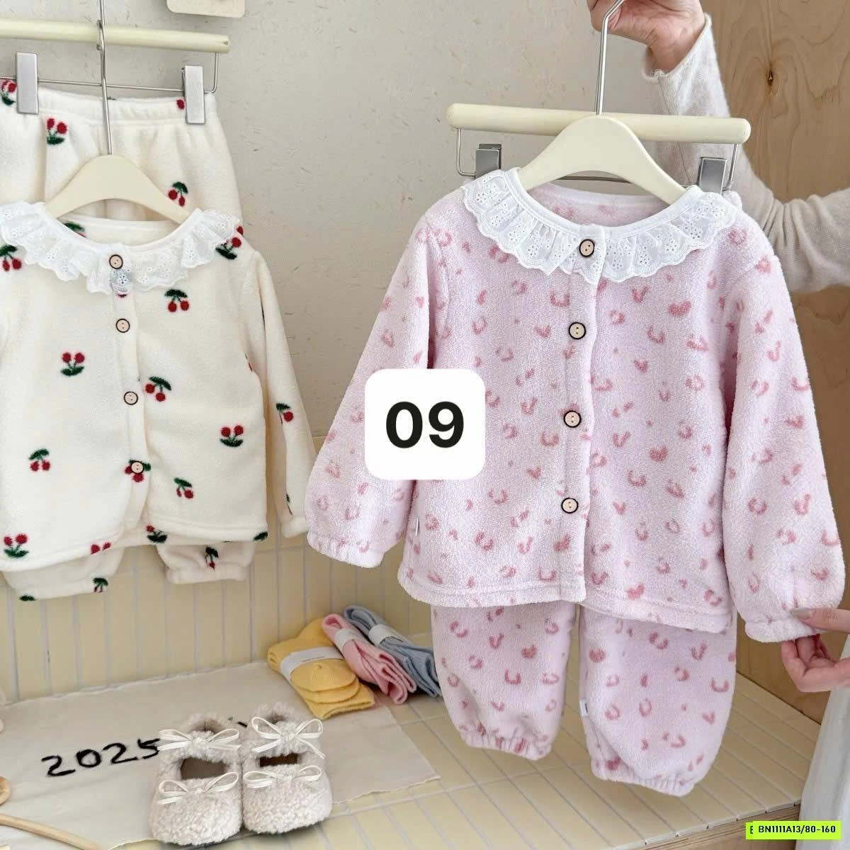 PIZAMA NỈ BÔNG HỌA TIẾT