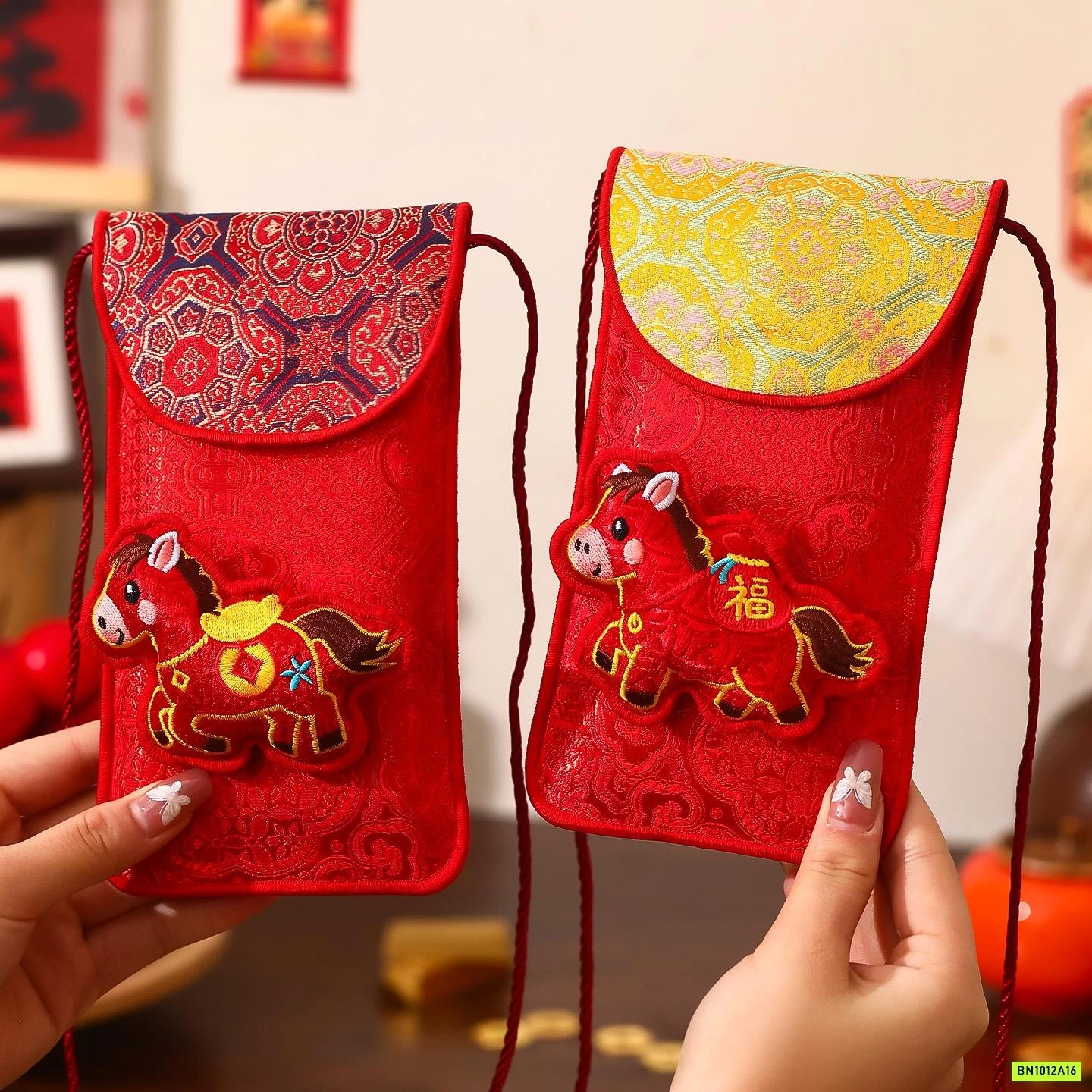 TÚI ĐEO CHÉO MINI ĐỰNG LÌ XÌ