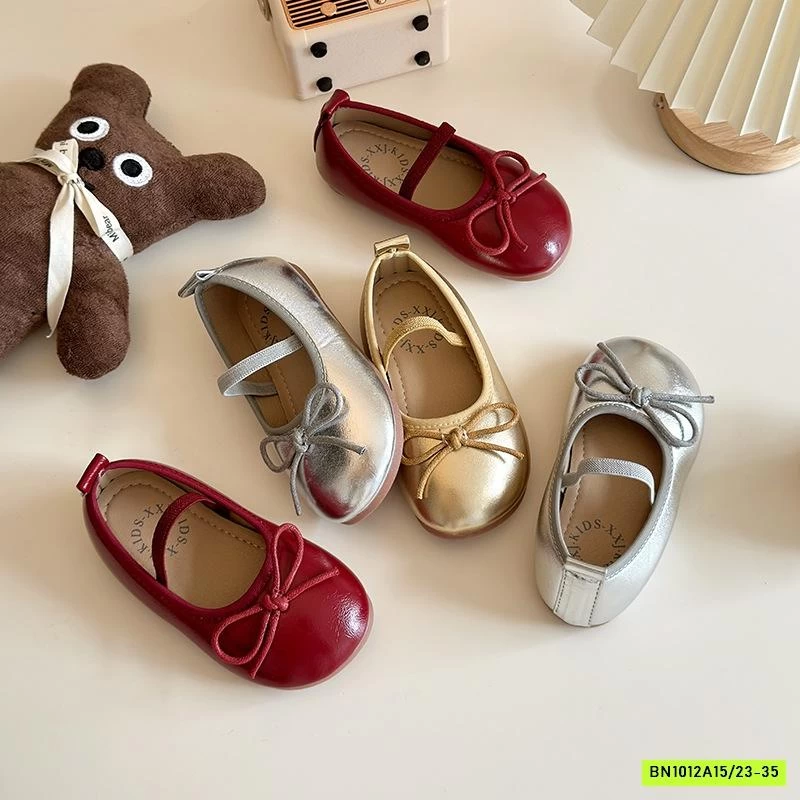 GIÀY BÚP BÊ GẮN NƠ