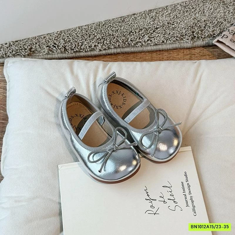 GIÀY BÚP BÊ GẮN NƠ