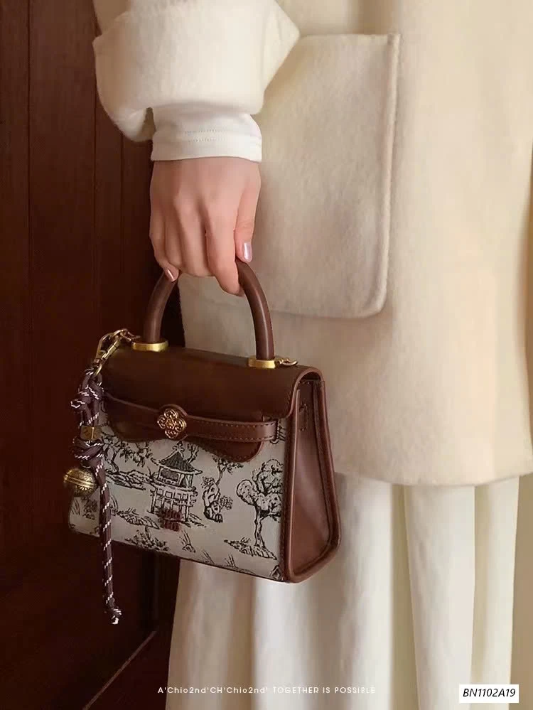 TÚI CHIO 2ND NÂU CHAMR CÚN