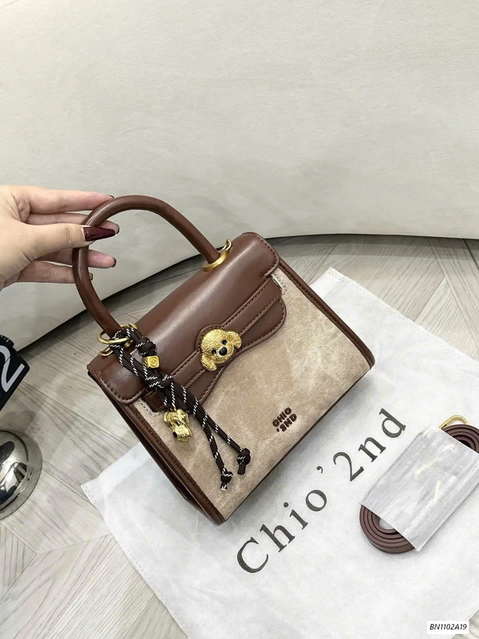 TÚI CHIO 2ND NÂU CHAMR CÚN