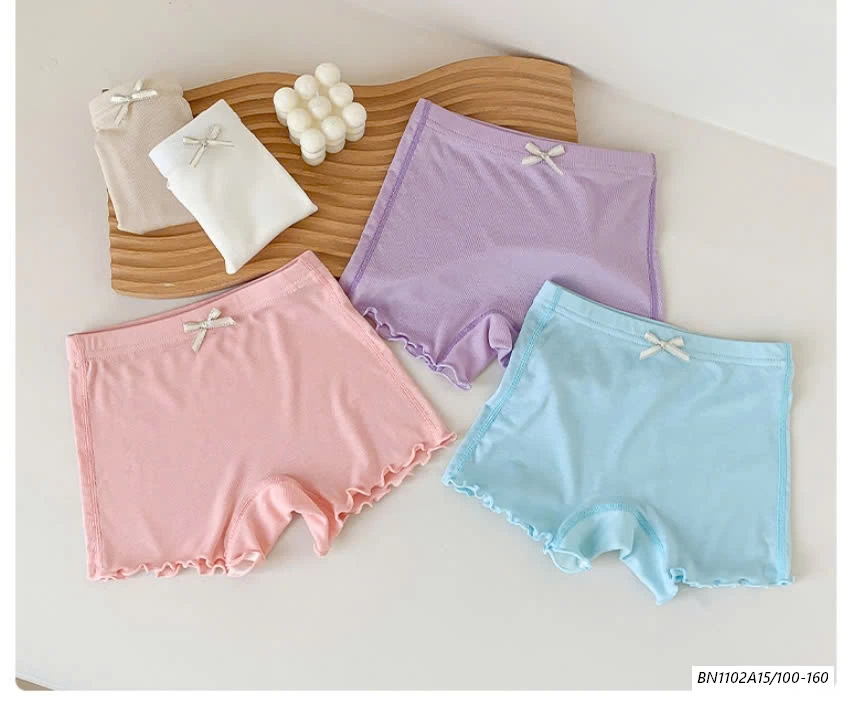 SÉT 2 QUẦN ĐÙI MẶC TRONG VÁY BG