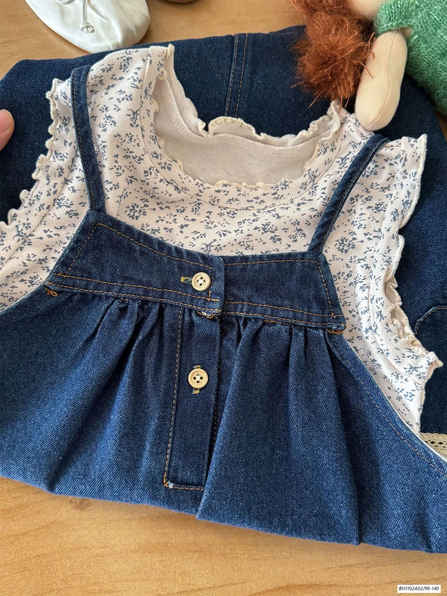 ĐẦM JEANS 2 DÂY MIX ÁO HOA