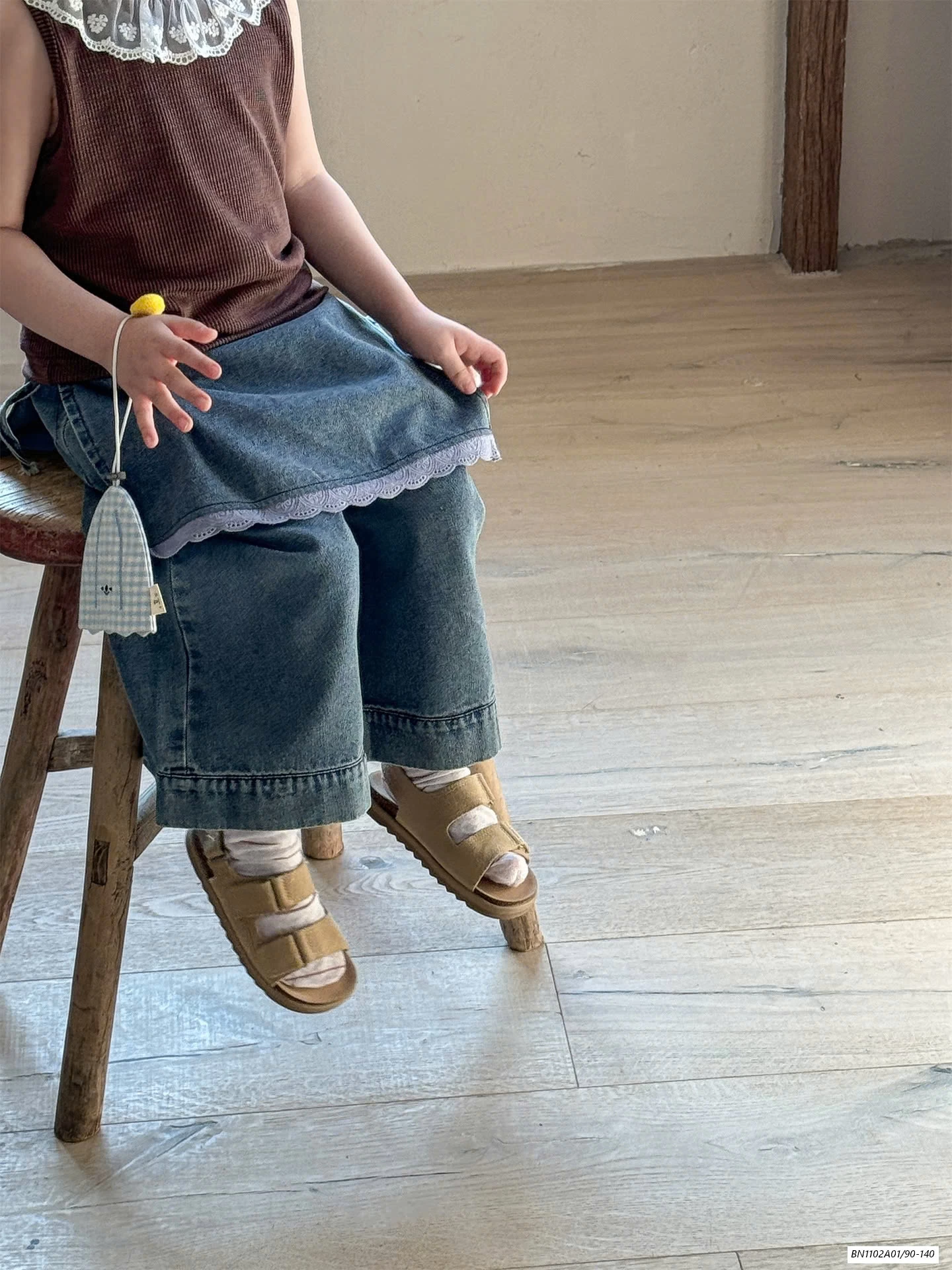 SÉT ÁO GÂN CỔ REN MIX JEANS SUÔNG