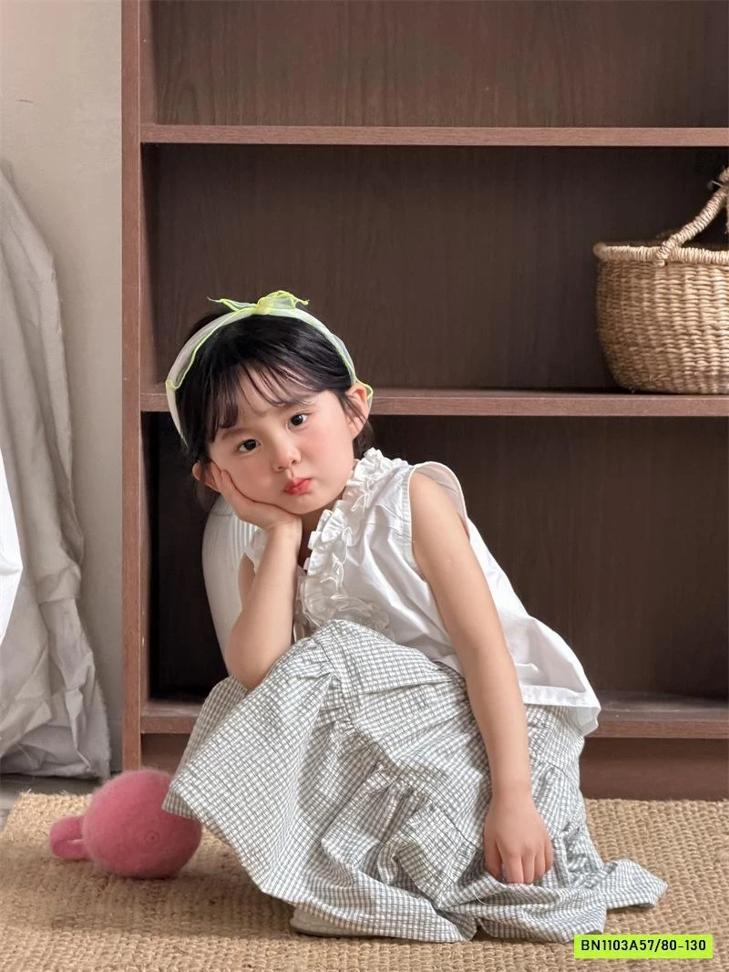 SƠ MI SÁT NÁCH BÈO NHÚN