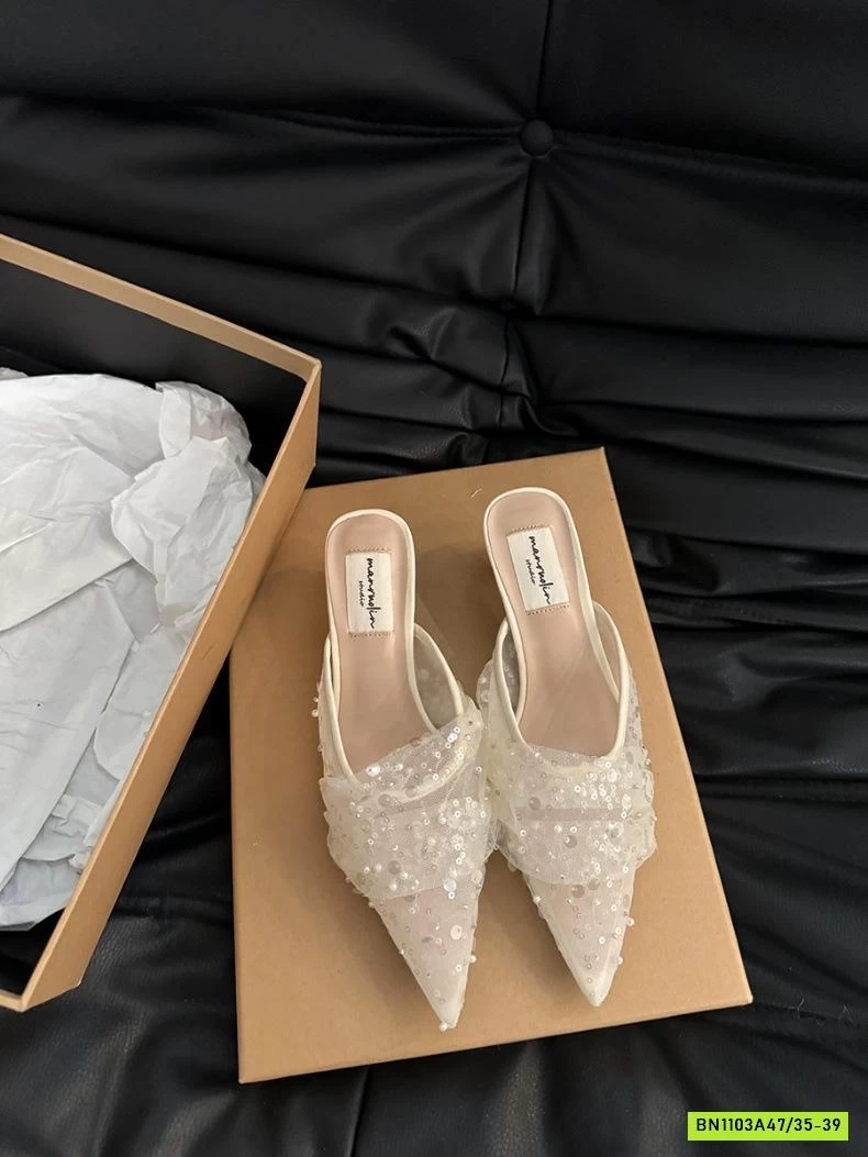 SỤC MŨI NHỌN ĐÍNH CƯỜM