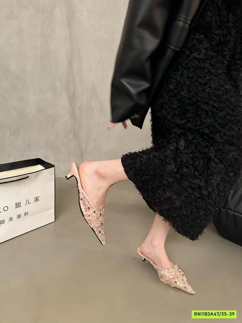 SỤC MŨI NHỌN ĐÍNH CƯỜM