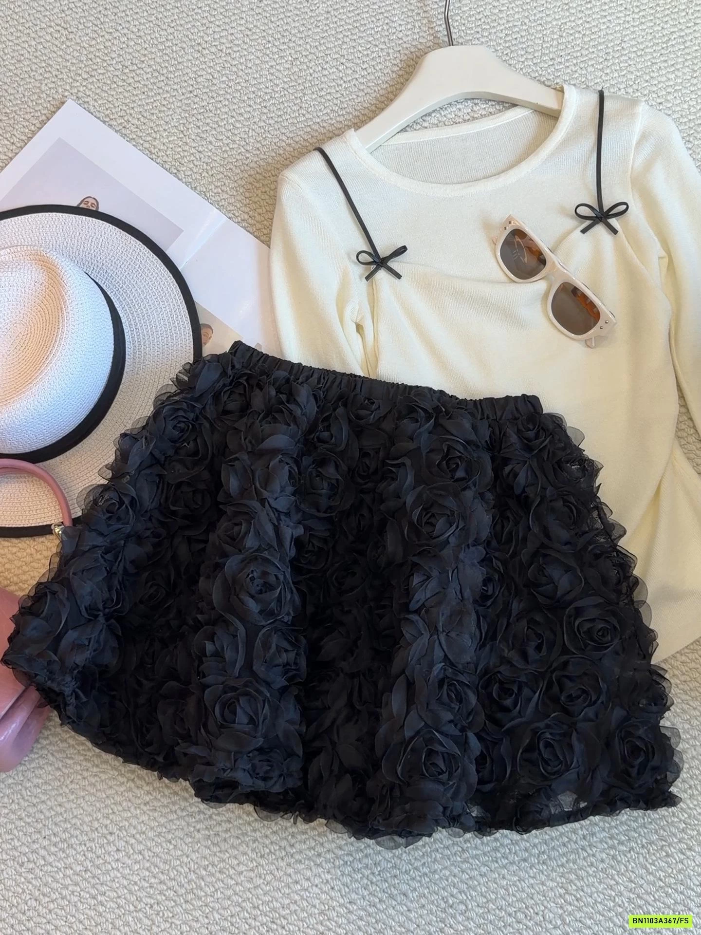 CHÂN VÁY XÒE HOA HỒNG 3D