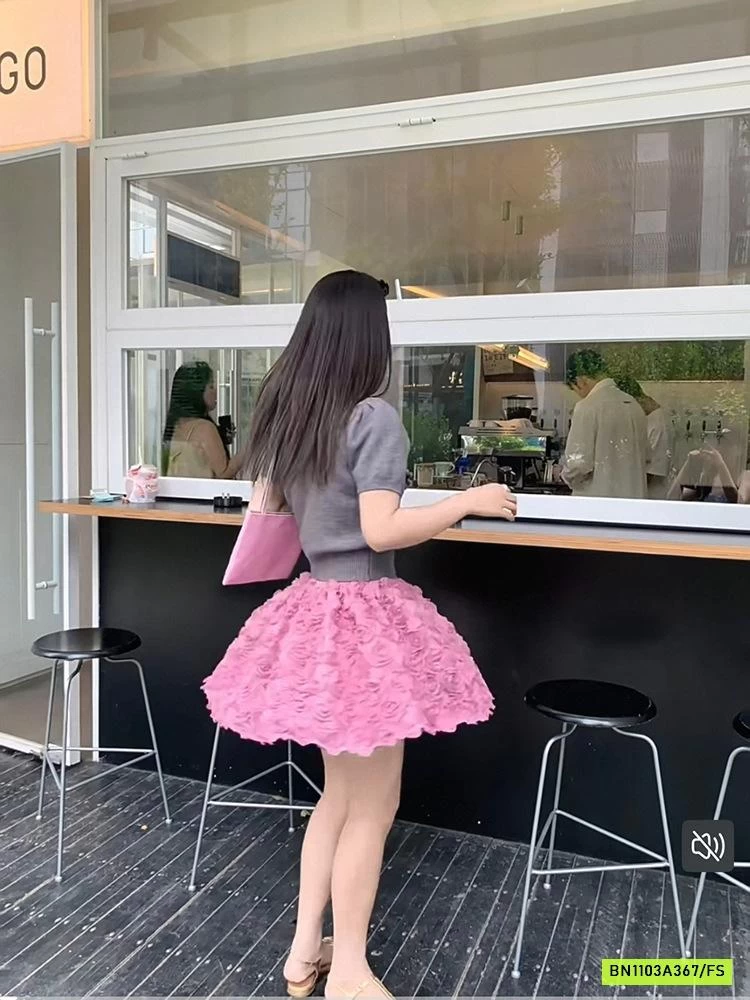 CHÂN VÁY XÒE HOA HỒNG 3D