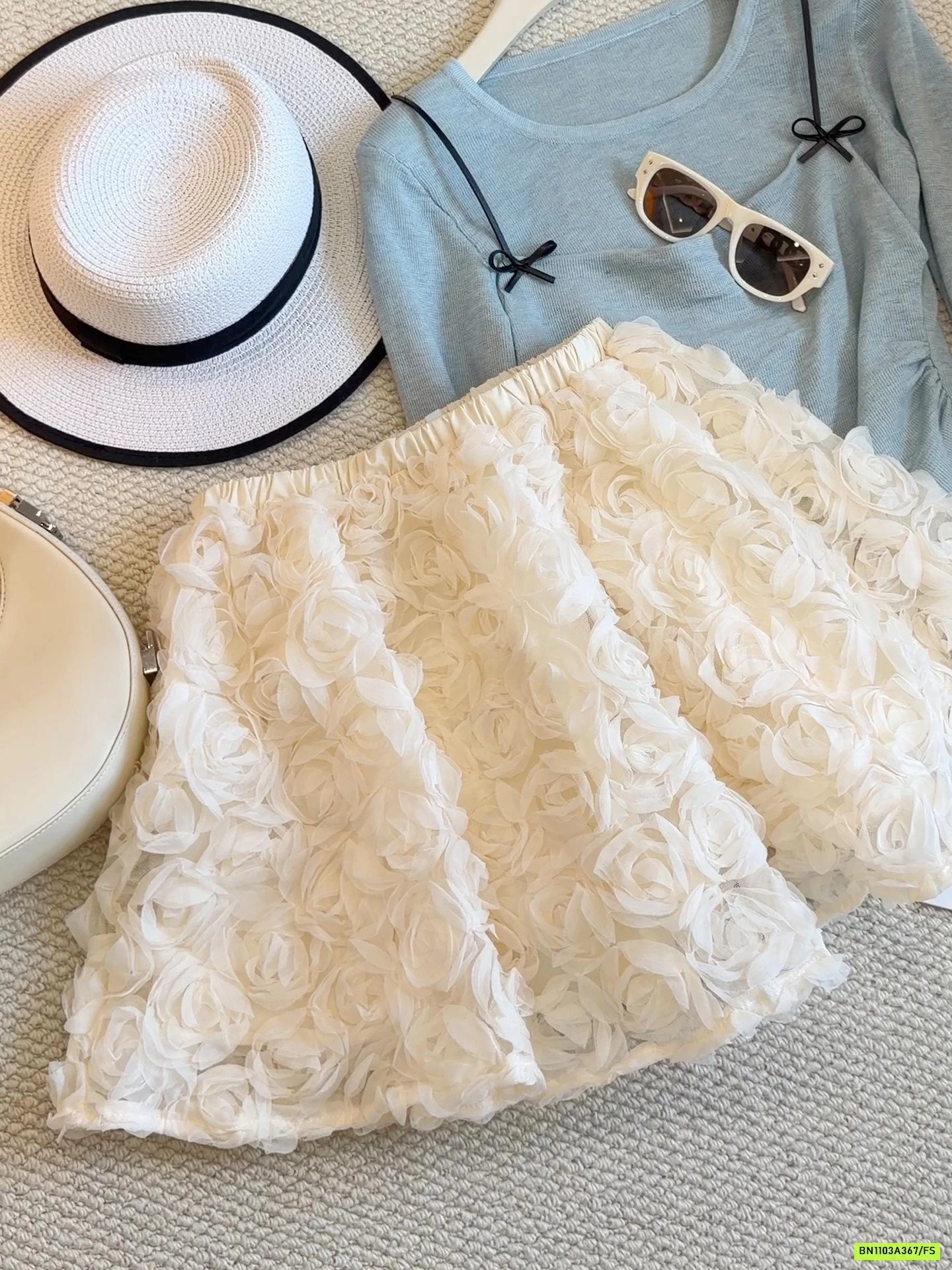 CHÂN VÁY XÒE HOA HỒNG 3D