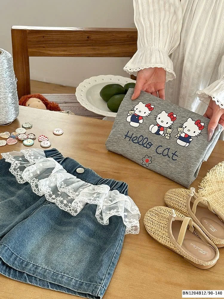 SET ÁO HELLO KITTY + SHORT JEAN PHỐI REN NINGLI