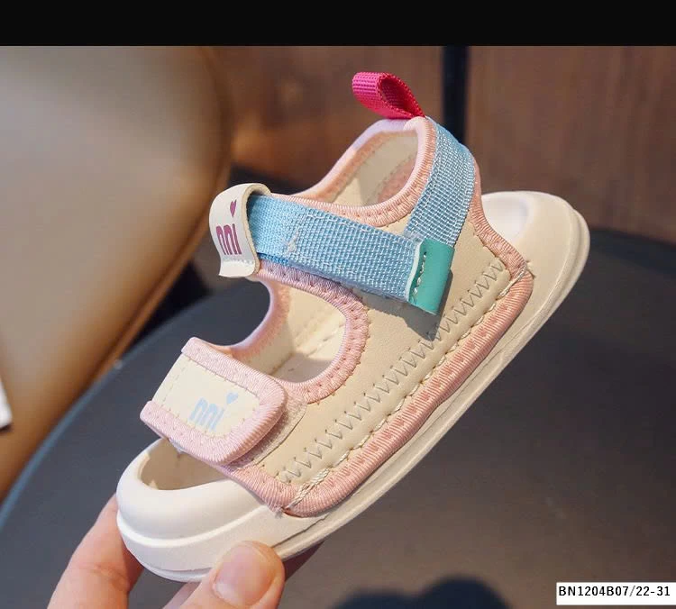 SANDAL HỌC SINH QUAI DÁN