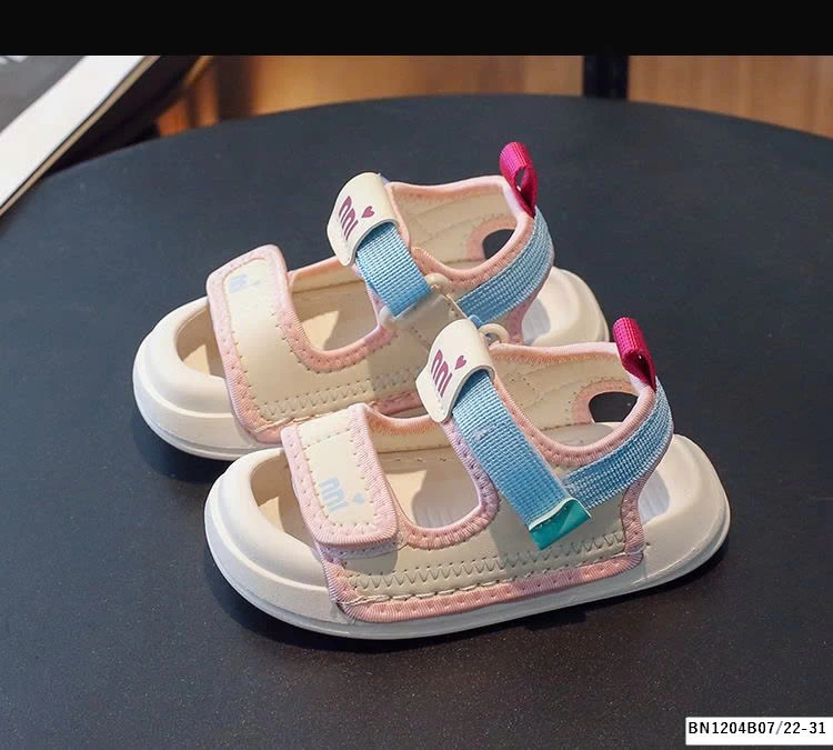 SANDAL HỌC SINH QUAI DÁN