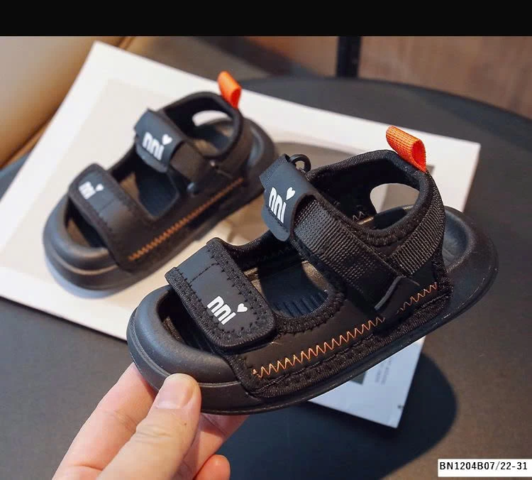 SANDAL HỌC SINH QUAI DÁN