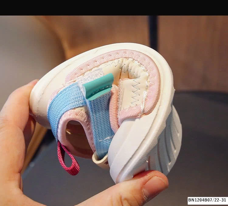 SANDAL HỌC SINH QUAI DÁN